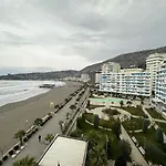 Sea View 1 شقة *